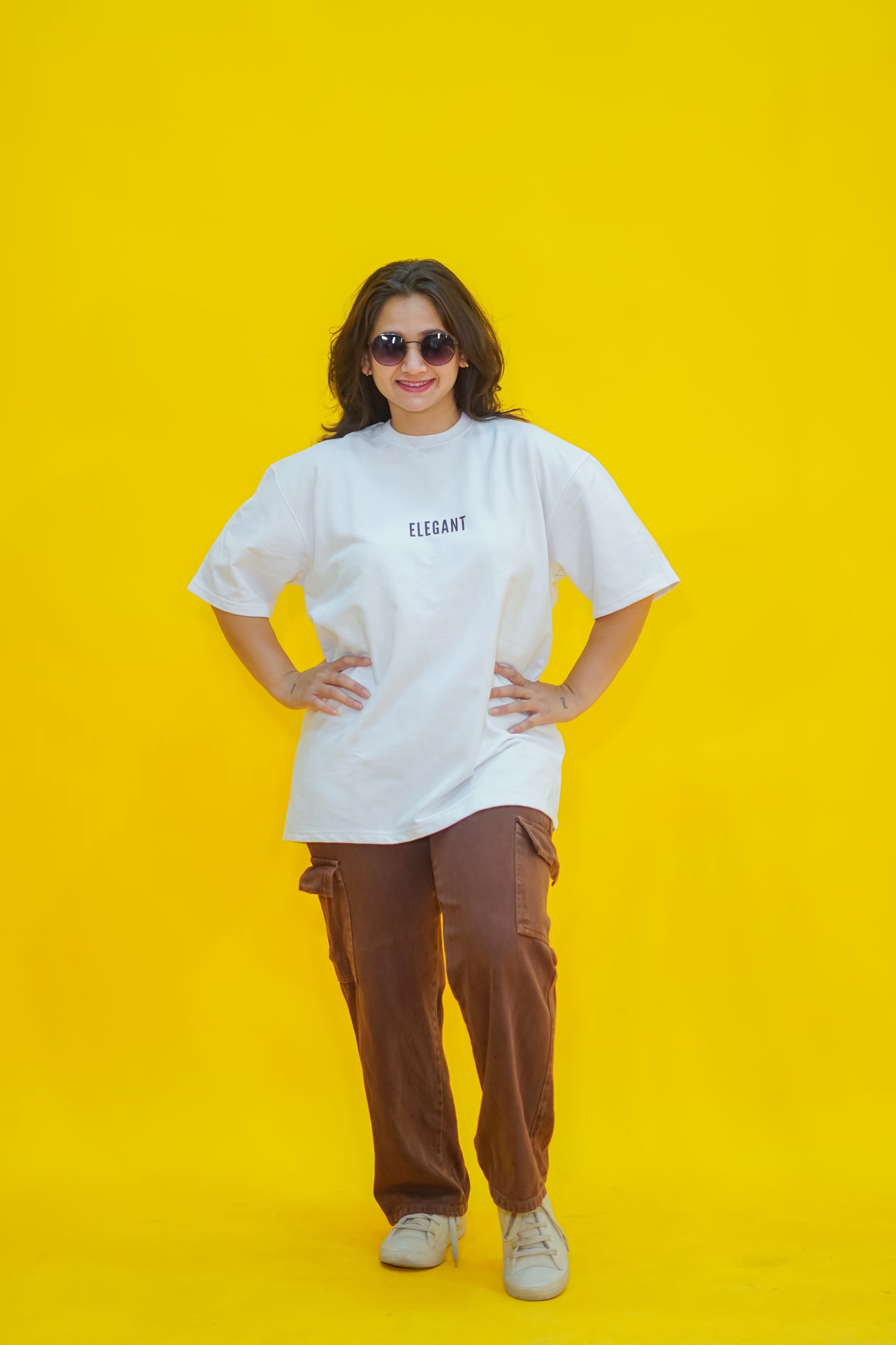 ELEGANT Premium Oversized T-shirt